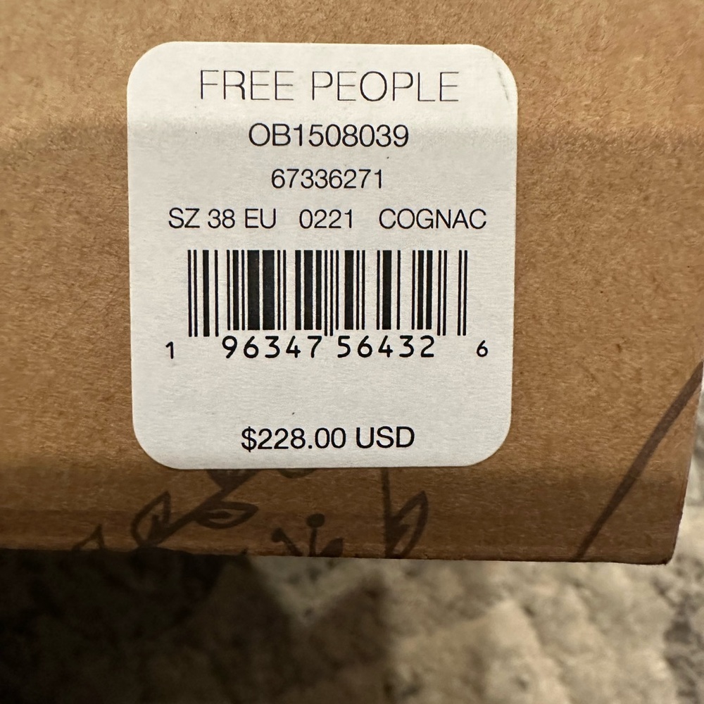 FREE PEOPLE GIGI ANKLE BOOTS -SIZE 38/8 - NEW IN BOX - Picture 5 of 8